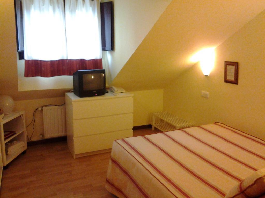 Pando  Hotel Foronda חדר תמונה